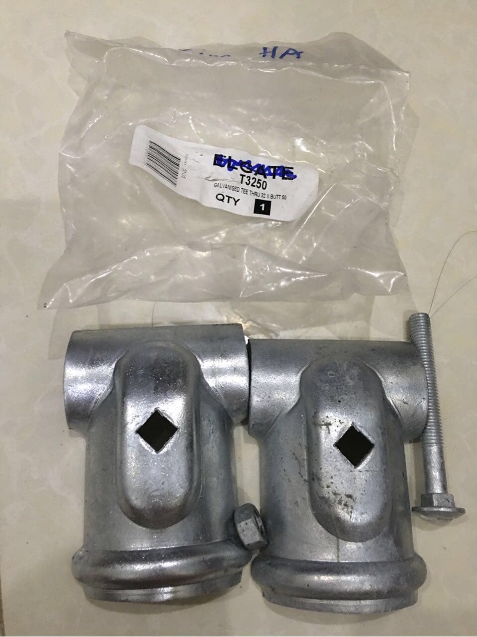 T3250 pipe connector hardware